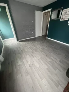 Fitter pic - dining room vinyl